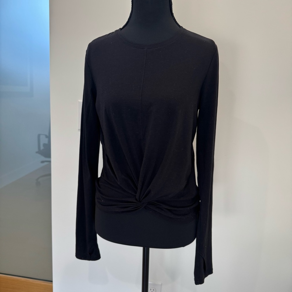 Athleta Twist Front Top